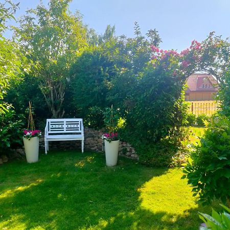 Luana'S White Cottage Surwold Bagian luar foto